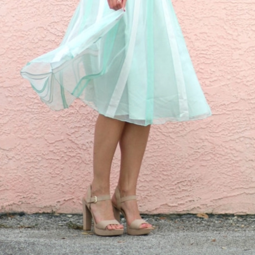 NIB heeled sandals - Picture 6 of 6